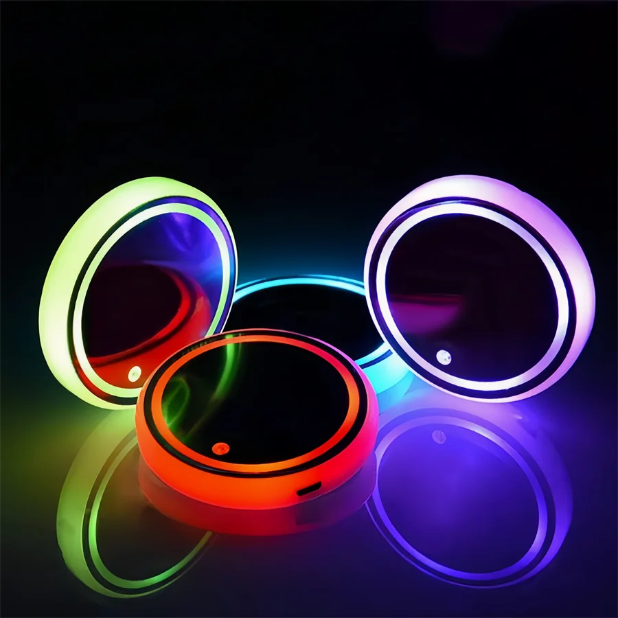 "LED CupGlow | 2PCS – תאורת כוסות LED לרכב, משתנה ב-7 צבעים, עם כפתור הפעלה, טעינה ב-USB, מוסיף אווירה מיוחדת לרכב."
